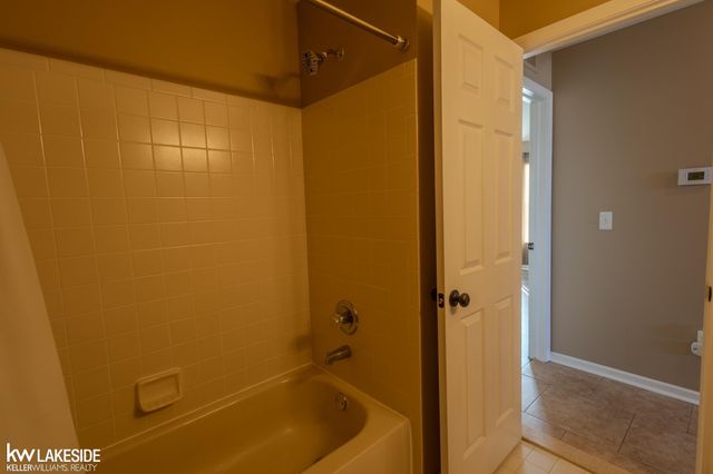 15381 Yale Drive, Clinton Twp, MI 48038