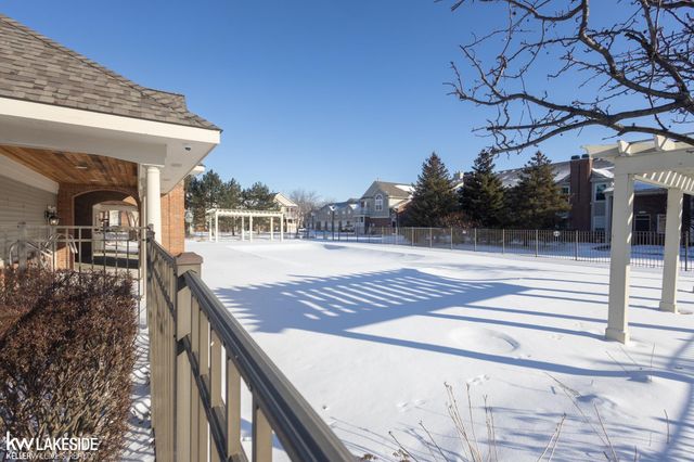 15381 Yale Drive, Clinton Twp, MI 48038