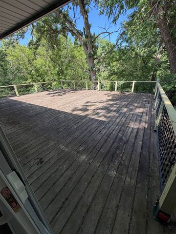1864 100th Street, Oelwein, IA 50662