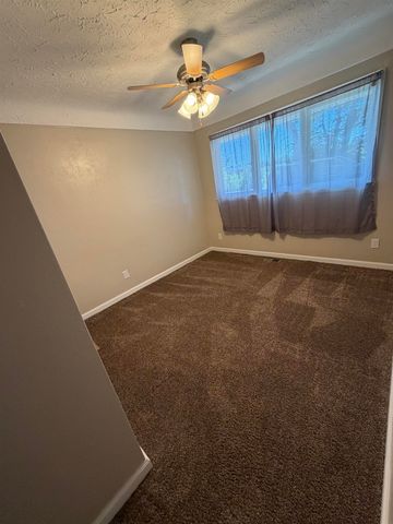 1864 100th Street, Oelwein, IA 50662