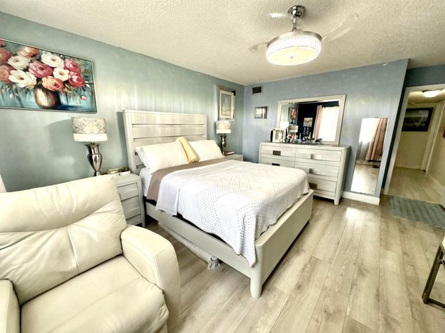 4930 E Sabal Palm Boulevard 107, Tamarac, FL 33319