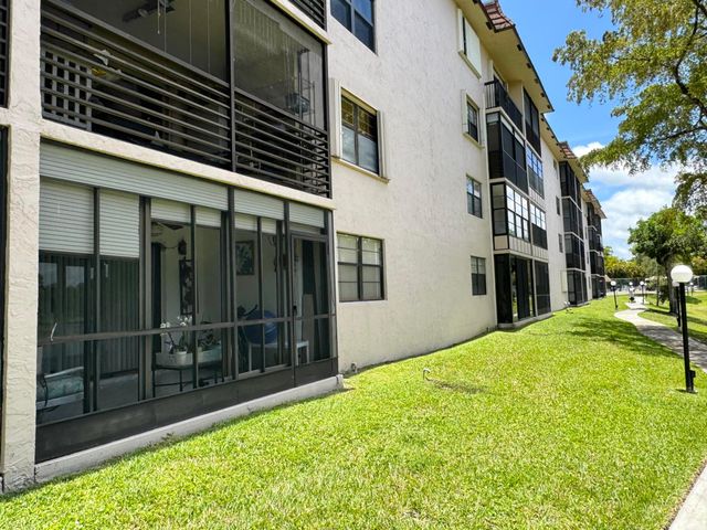 4930 E Sabal Palm Boulevard 107, Tamarac, FL 33319