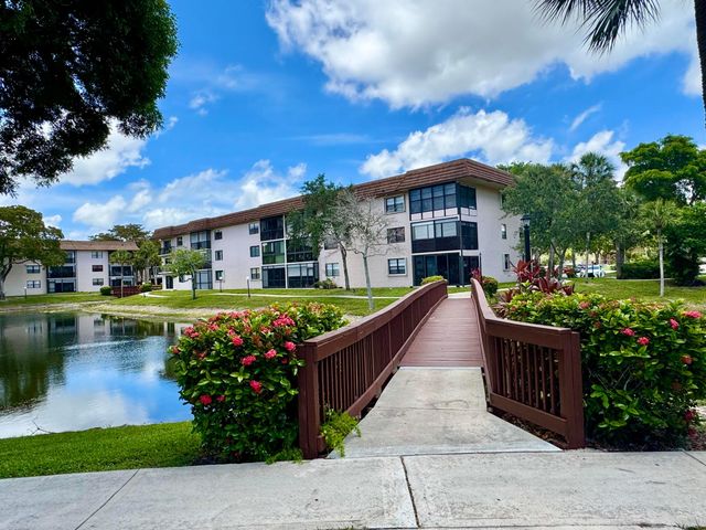 4930 E Sabal Palm Boulevard 107, Tamarac, FL 33319
