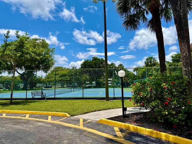 4930 E Sabal Palm Boulevard 107, Tamarac, FL 33319