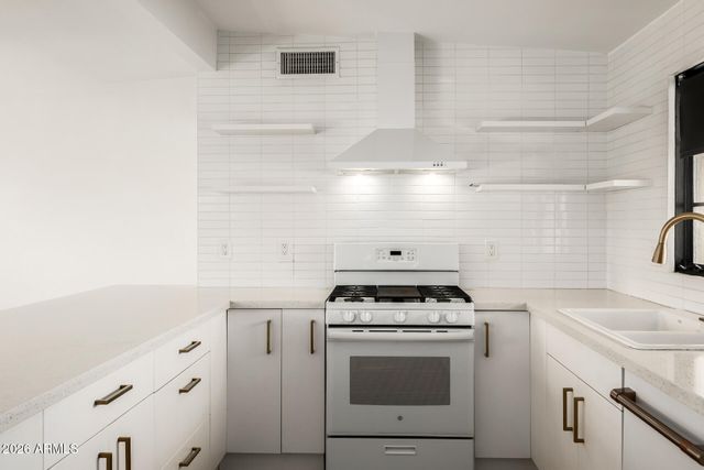 3319 E MONTE VISTA Road, Phoenix, AZ 85008