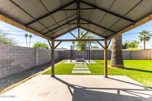 3319 E MONTE VISTA Road, Phoenix, AZ 85008