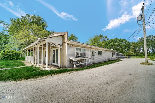 6920 S STATE ROUTE 1, St. Anne, IL 60964