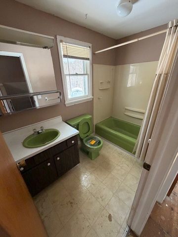 2186 Bear Creek Drive, Ontario, NY 14519