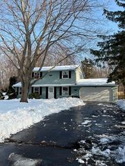 2186 Bear Creek Drive, Ontario, NY 14519