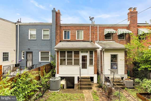 1509 DOWNING ST NE, Washington, DC 20018