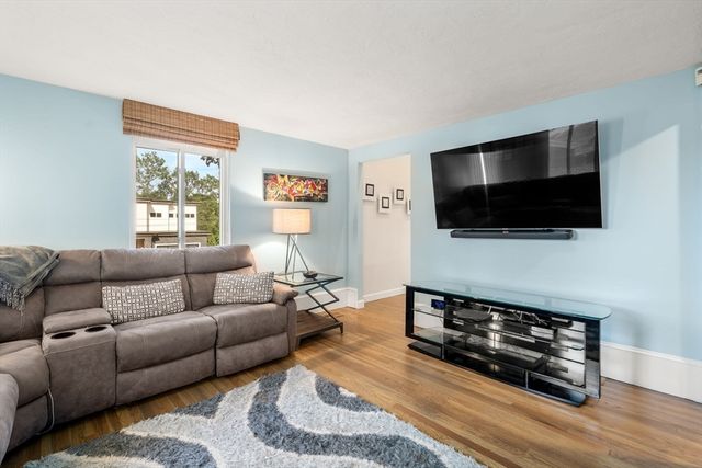 41 Juniper, Newton, MA 02459