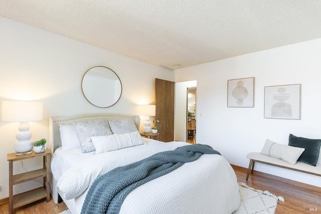 615 Montclair Dr, Santa Rosa, CA 95409