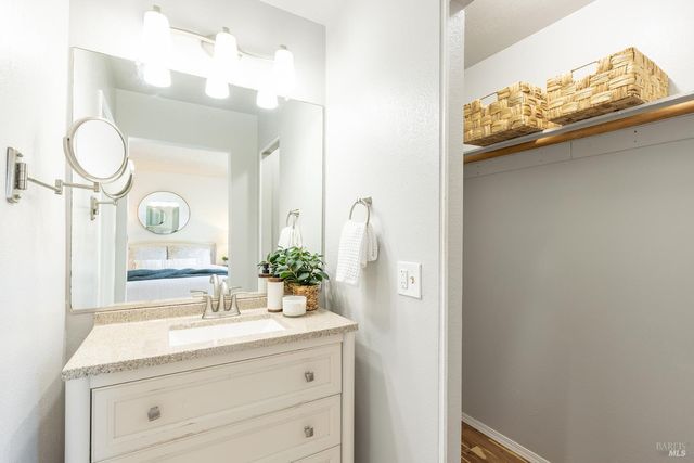 615 Montclair Dr, Santa Rosa, CA 95409