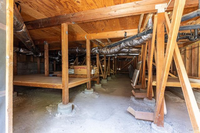 615 Montclair Dr, Santa Rosa, CA 95409