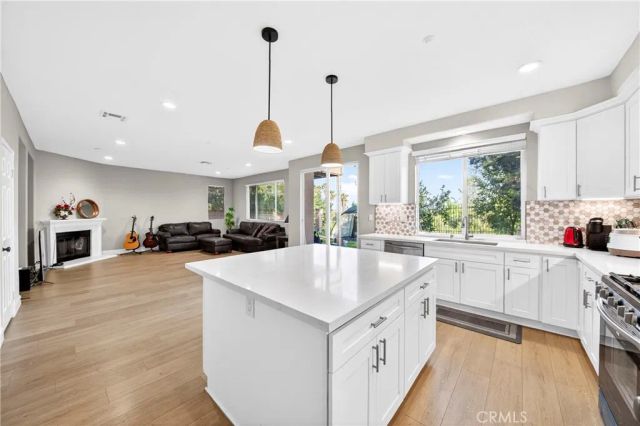 16527 Medinah St., Fontana, CA 92336