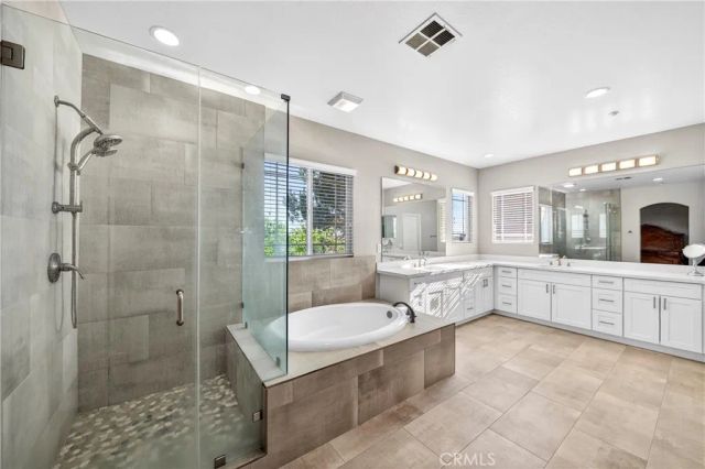 16527 Medinah St., Fontana, CA 92336