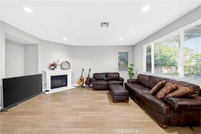 16527 Medinah St., Fontana, CA 92336