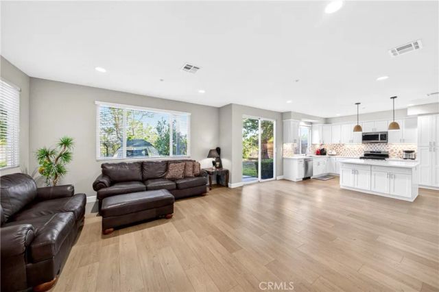 16527 Medinah St., Fontana, CA 92336
