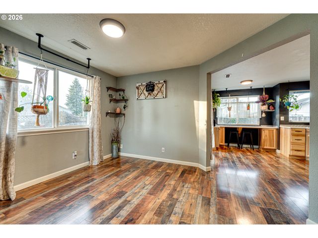 10712 Ne 70TH St, Vancouver, WA 98662