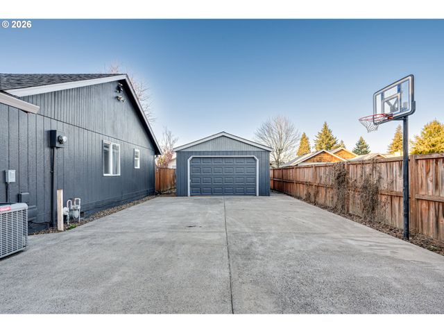 10712 Ne 70TH St, Vancouver, WA 98662