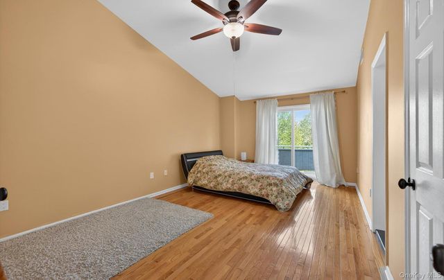 241-31 Oak Park Drive 51C, Douglaston, NY 11362