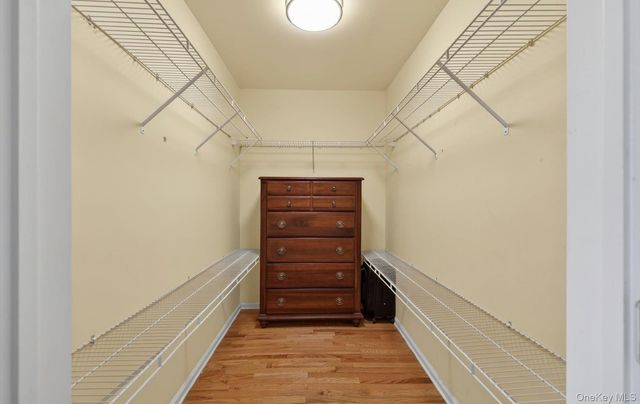 241-31 Oak Park Drive 51C, Douglaston, NY 11362