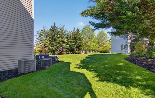 241-31 Oak Park Drive 51C, Douglaston, NY 11362