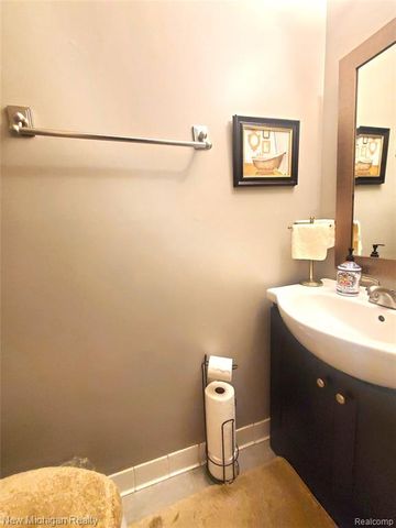 34730 Bunker Hill Drive, Farmington Hills, MI 48331