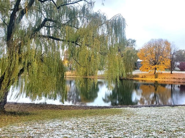 34730 Bunker Hill Drive, Farmington Hills, MI 48331