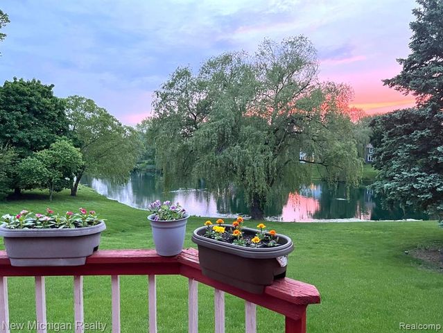 34730 Bunker Hill Drive, Farmington Hills, MI 48331