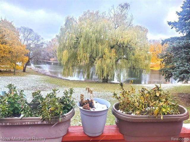 34730 Bunker Hill Drive, Farmington Hills, MI 48331