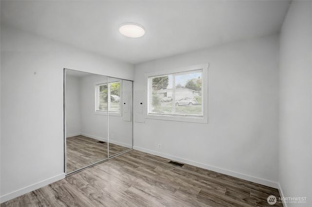 24717 S 35th Avenue, Kent, WA 98032
