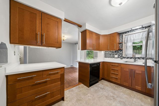 610 Cascade ROAD, Forest Hills Boro, PA 15221