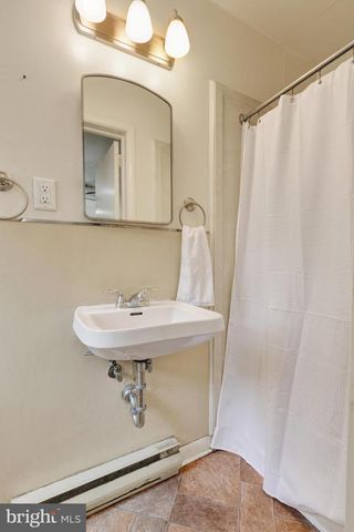 2050 STONECREST DR, Lancaster, PA 17601