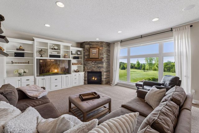 6025 Century Lane, Prior Lake, MN 55372