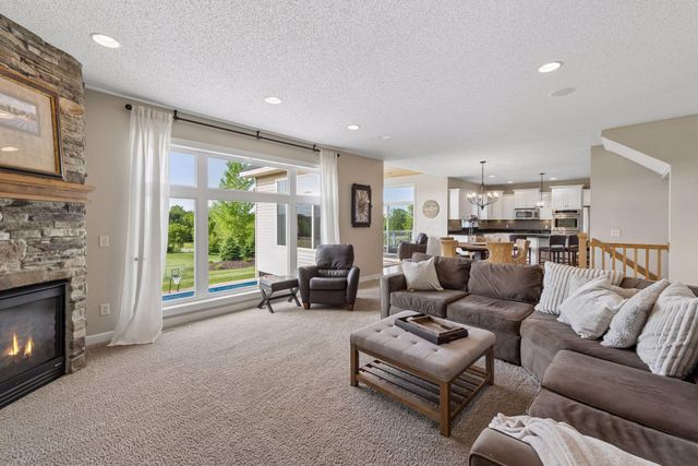 6025 Century Lane, Prior Lake, MN 55372