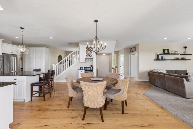 6025 Century Lane, Prior Lake, MN 55372