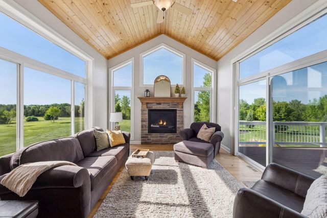 6025 Century Lane, Prior Lake, MN 55372