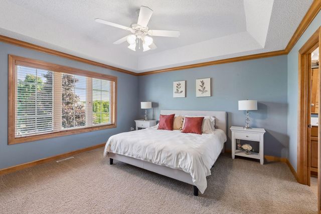 6025 Century Lane, Prior Lake, MN 55372