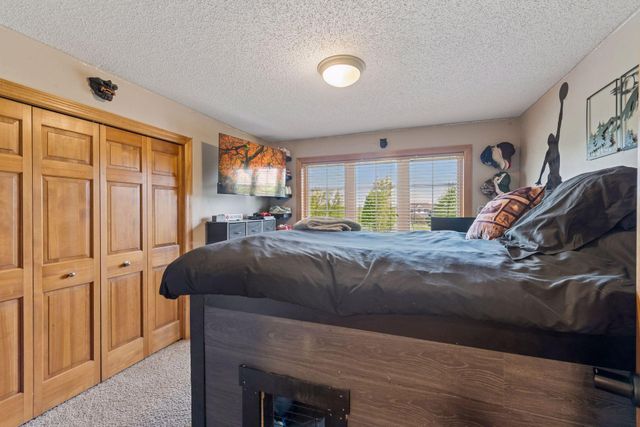 6025 Century Lane, Prior Lake, MN 55372