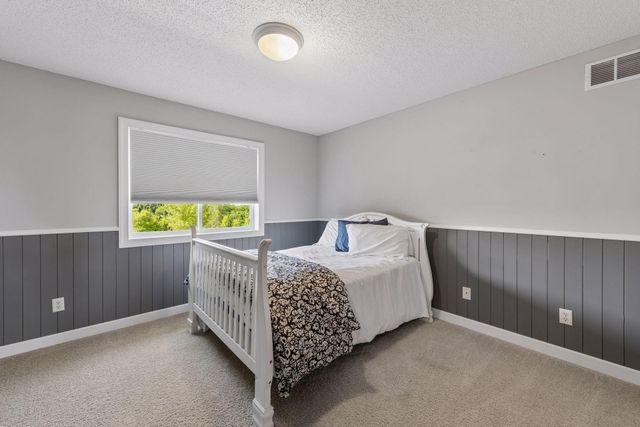 6025 Century Lane, Prior Lake, MN 55372