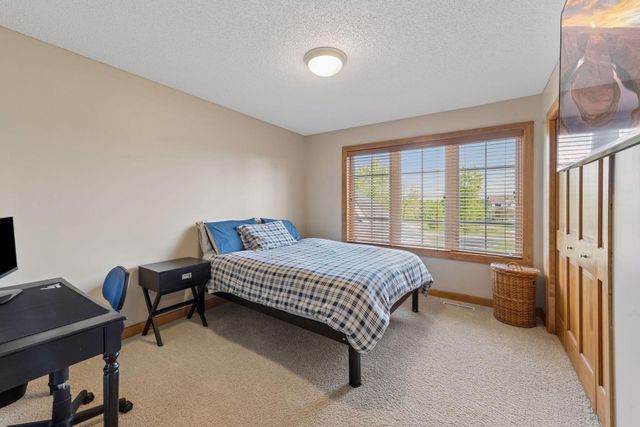 6025 Century Lane, Prior Lake, MN 55372