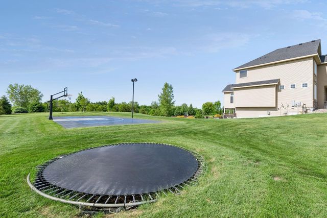 6025 Century Lane, Prior Lake, MN 55372