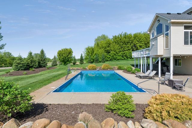 6025 Century Lane, Prior Lake, MN 55372