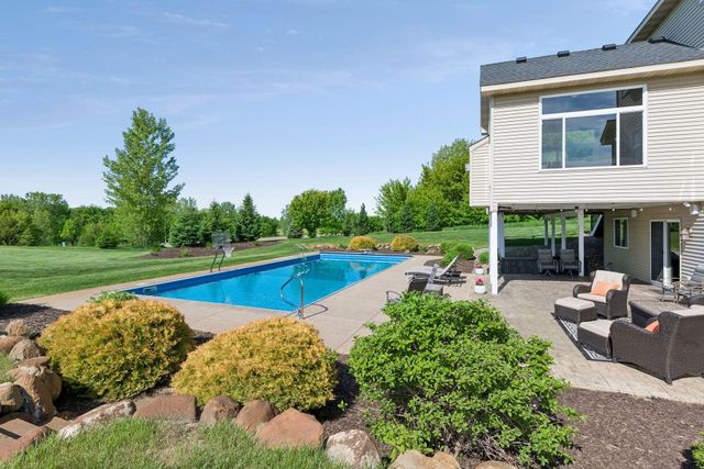 6025 Century Lane, Prior Lake, MN 55372