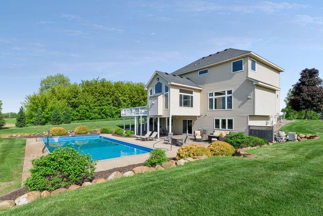 6025 Century Lane, Prior Lake, MN 55372