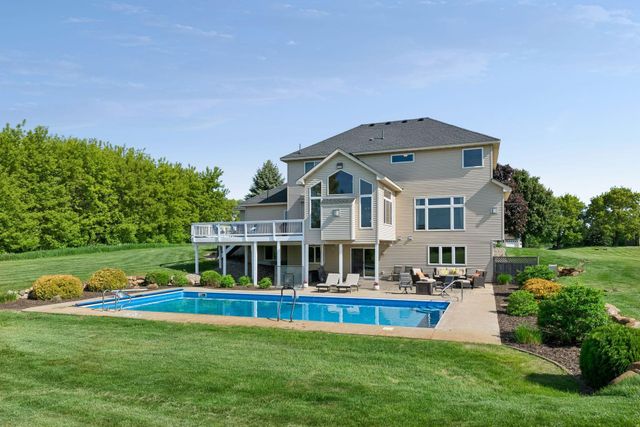 6025 Century Lane, Prior Lake, MN 55372