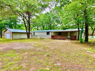 4208 Aqua Road, Kingston, OK 73439