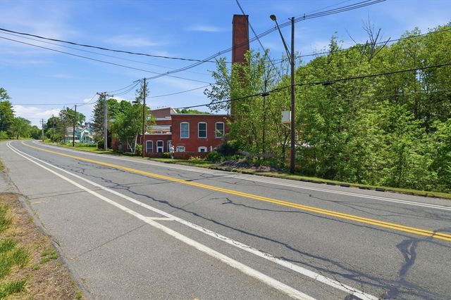 124 College St 2, South Hadley, MA 01075