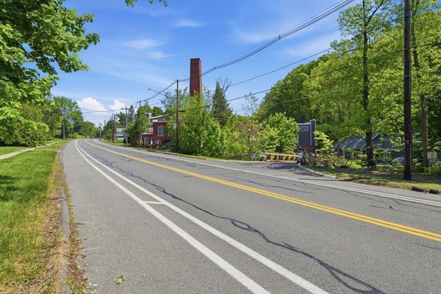 124 College St 2, South Hadley, MA 01075